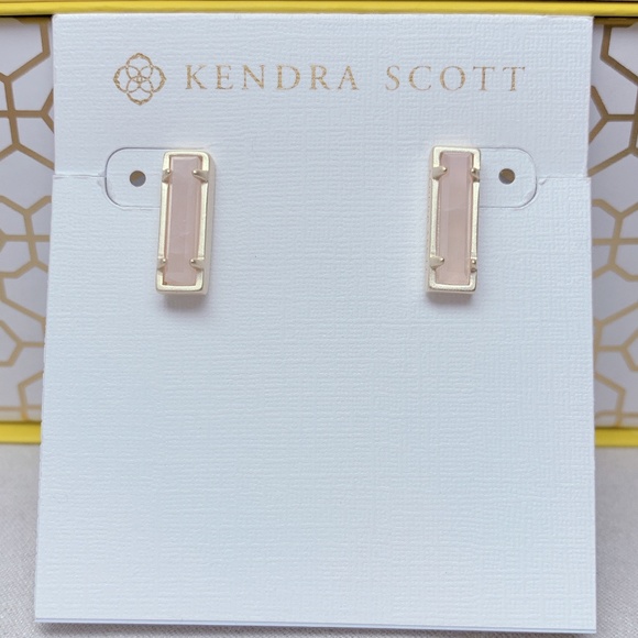 Kendra Scott Jewelry - Kendra Scott Gold Rose Quartz Lady Stud